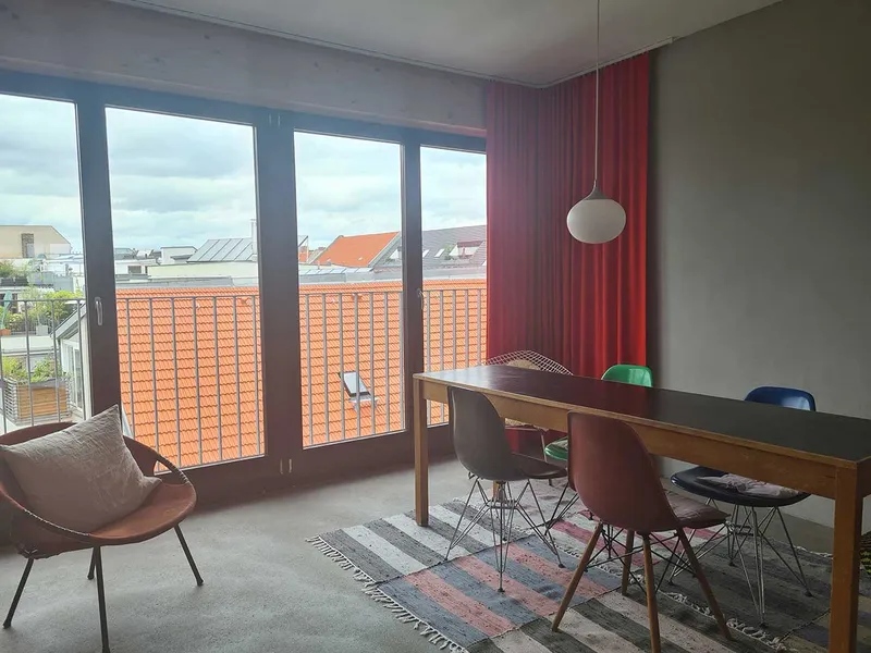 Wunderschöne, helle Einzimmerwohnung in zentraler Lage — photo 1